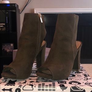 Olive booties